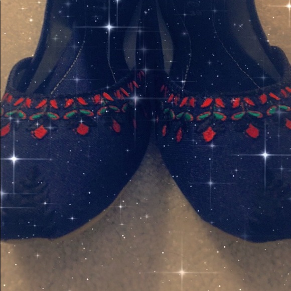 Handmade Denim rose embroidery flats shoes 8 jutti - Picture 11 of 12